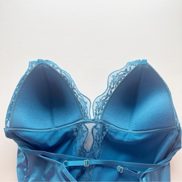 Fredericks of Hollywood Satin and Lace Slip Chemise Size L - Picture 5 of 9